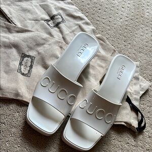 Gucci White  Rubber Sandals Minimalist Design